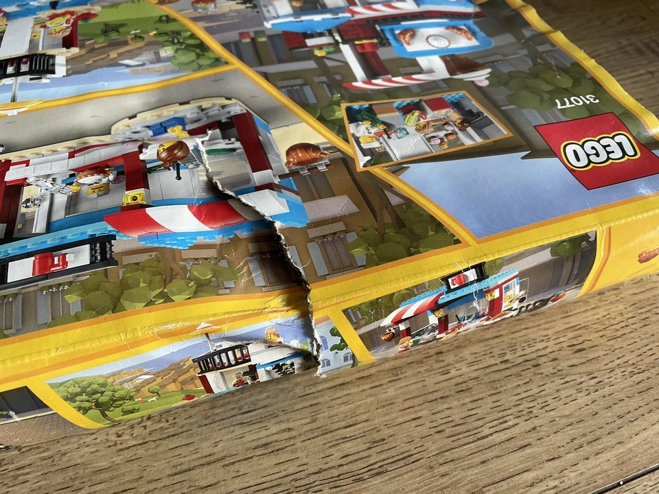 LEGO 31077 UNIVERS PLEIN DE SURPRISE CREATOR SCELLÉE MAIS ABÎMÉE - Photo 3/3