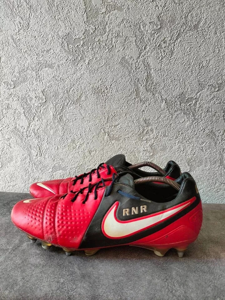 Nike CTR 360 Maestri 3 iii SG US 10.5 RARE Soccer Cleats Boots Red