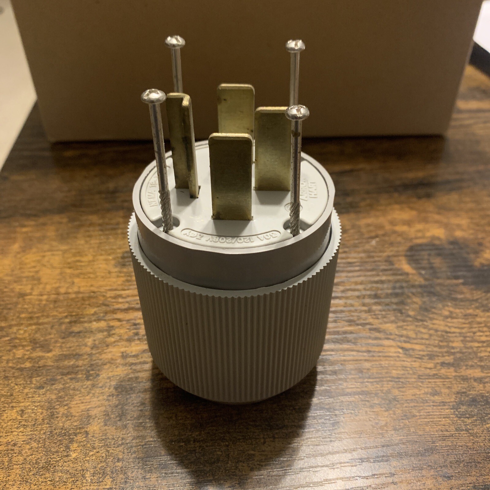 Arrow Hart 4P4W 3 Phase 4 Prong Plug | eBay