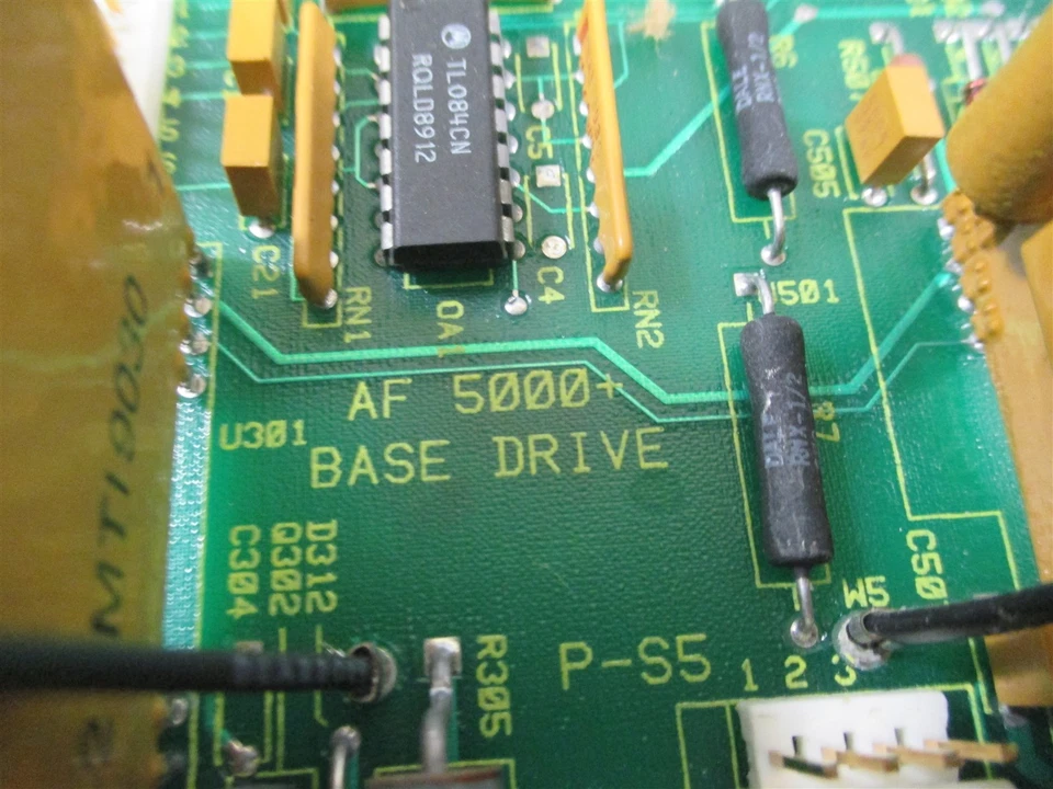 Placa de circuito Eaton Dynamatic 15-867-4 AF 5000 Base Drive Rev A - Usada Foto 3 de 4