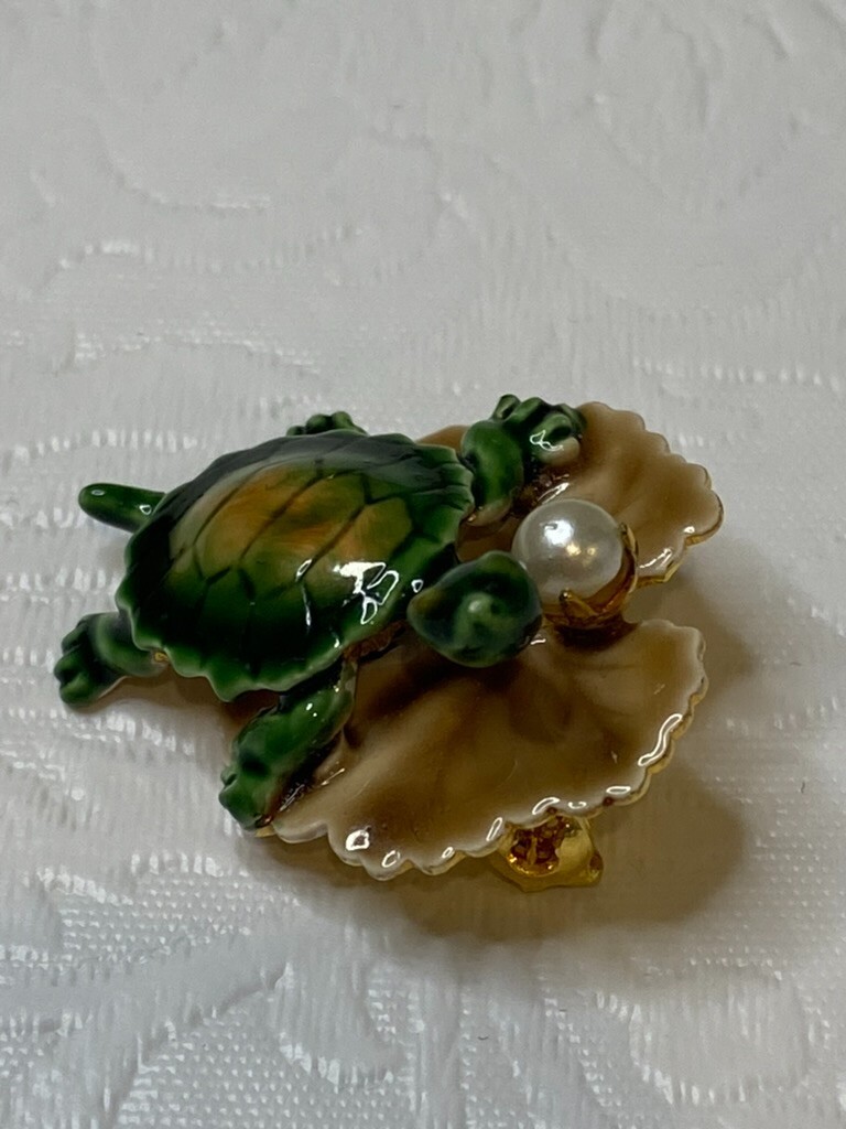 ORIGINAL BY ROBERT Turtle On Leaf Signed Pin Vint… - image 12