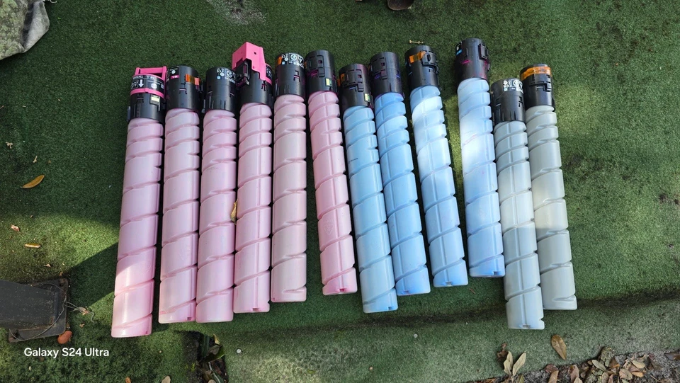 Cartucho de tóner de alto rendimiento Konami TN328/30 TN330 TN328K/C/M/Y TN626/8 4 paquetes Foto 2 de 2