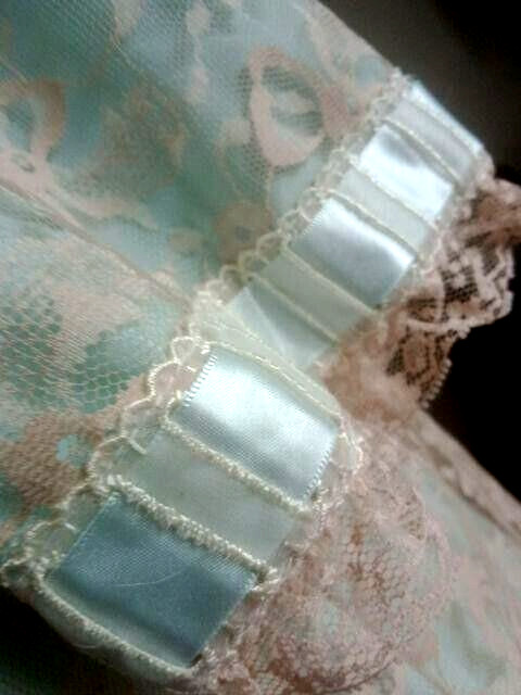 M Vintage Peignoir set lingerie  lace nylon - image 8
