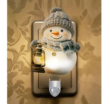 Nightlight With On/Off Switch For Any Room. Snowman With Lantern