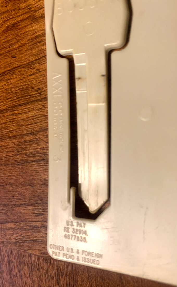 1980s Lincoln AXXCESS 8005-X Emergency Plastic Credit Card Wallet