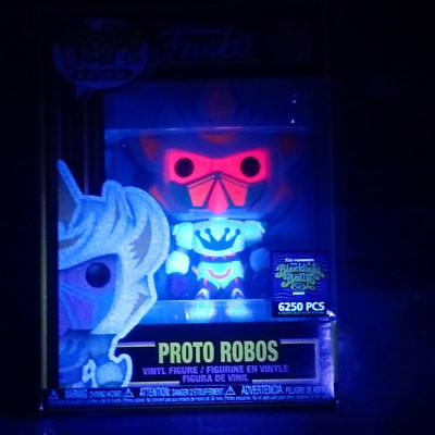 Proto Robos SE Limited to 6250 Pieces Blacklight Battle  Funko
