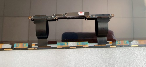 A1989 LCD screen For MacBook - Picture 3 of 3
