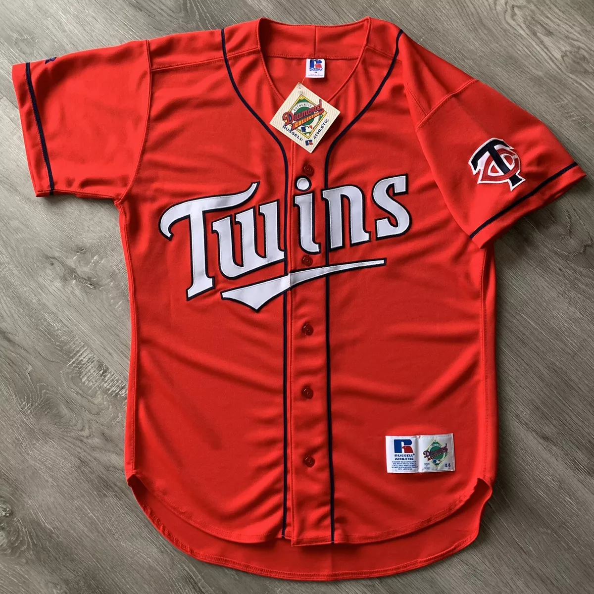 twins alternate jersey