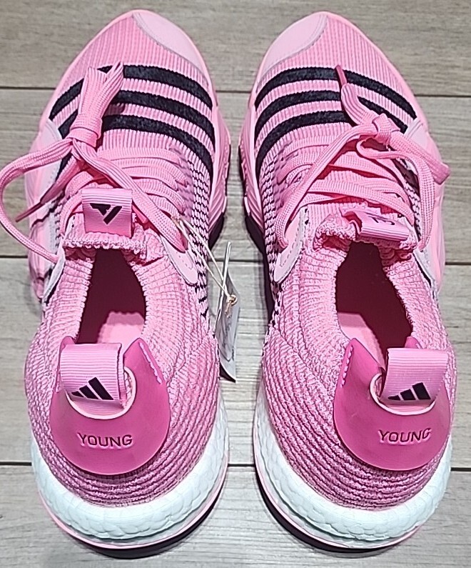 NWT Adidas Trae Young 2 Boost Basketball Shoes Pink Black  display picture 1