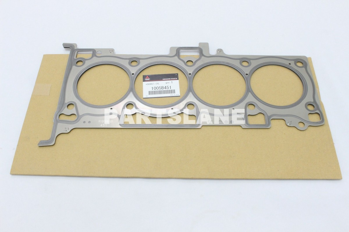 シゲ　1104545 Mitsubishi Outlander Sport Lancer OEM Genuine Cylinder Head