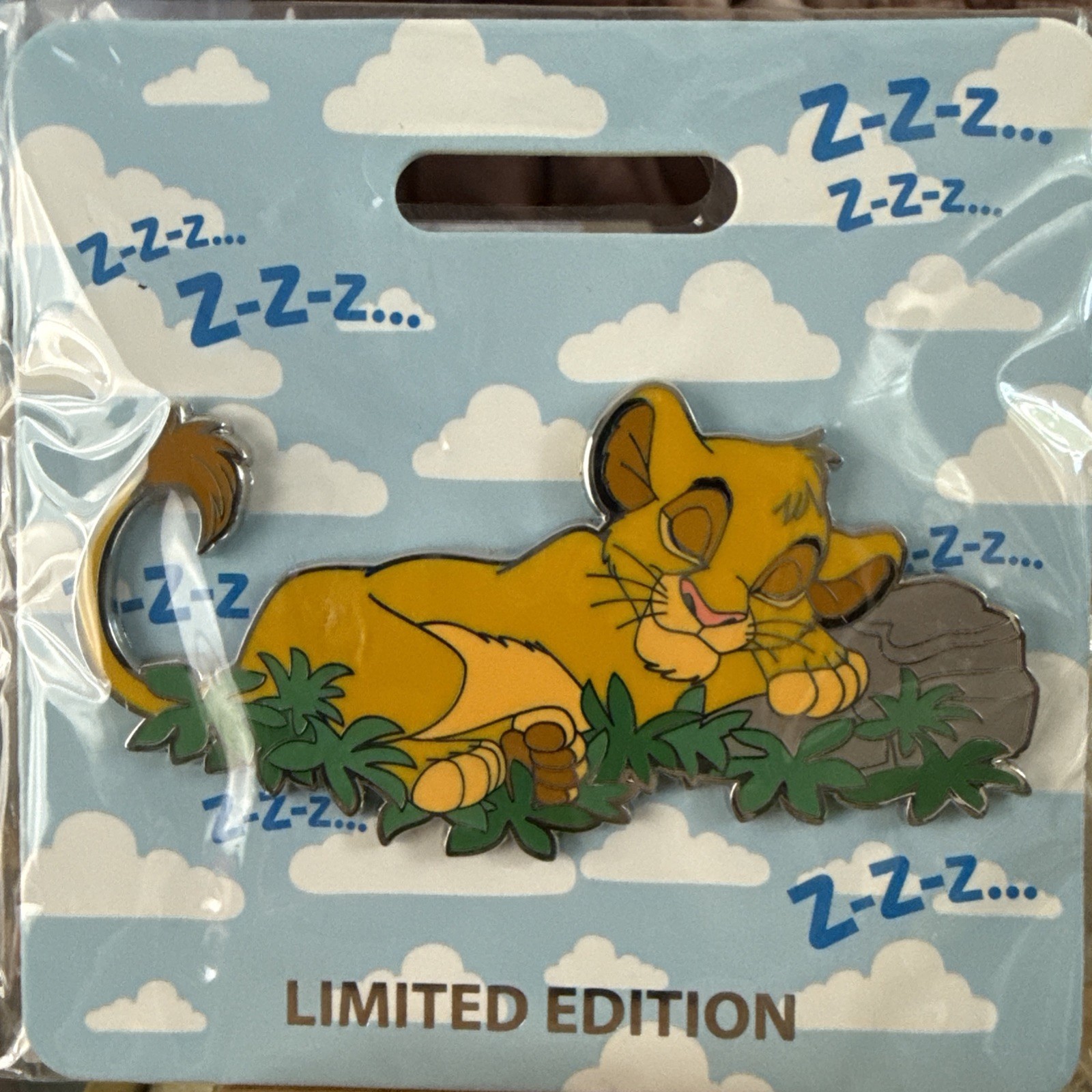 Walt Disney Imagineering WDI D23 Cat Nap Pin Simba Lion King LE 300 Jumbo Pin