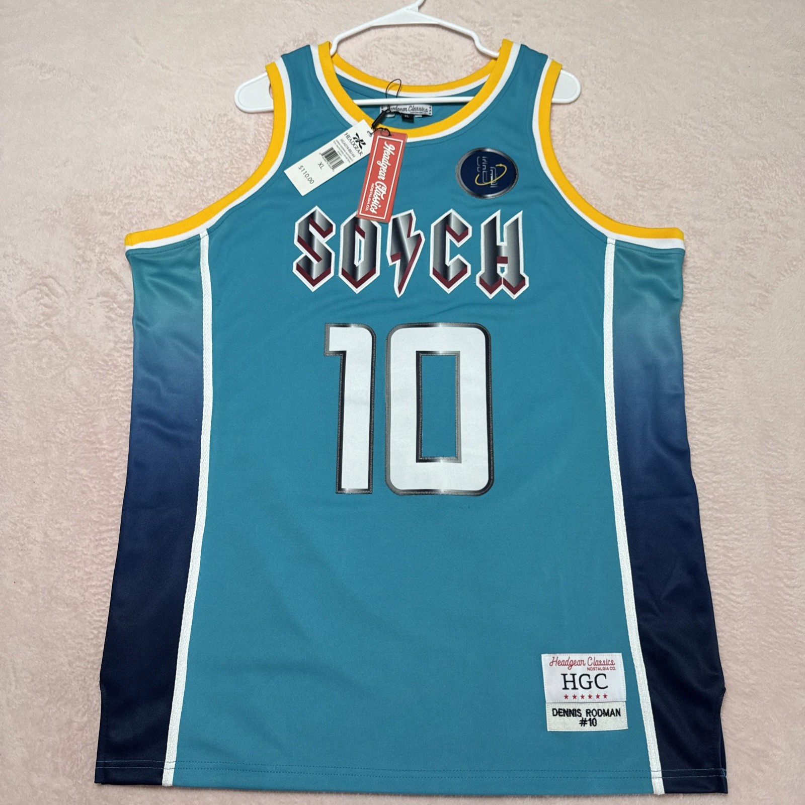 Picture 1 of 11