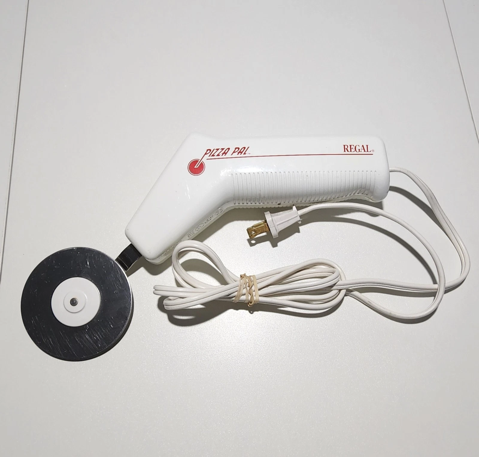 Vintage Regal Pizza Pal Electric Cutter Stainless Steel Blade