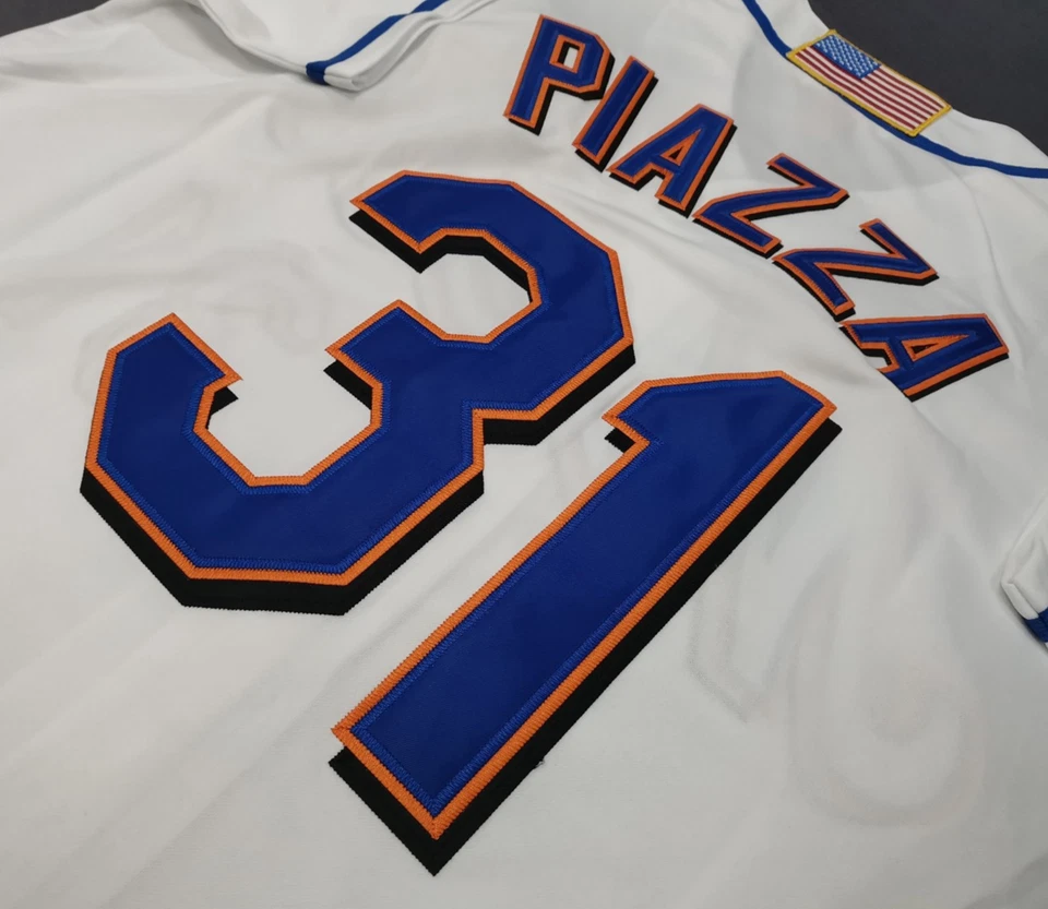 VINTAGE Mike Piazza #31 Mets Throwback White Sewn Stitched Jersey. - Image 3 of 4