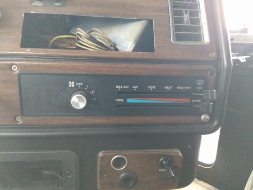 Replaces 1996 FREIGHTLINER FLD120 SD TEMPERATURE CONTROL ,  FL