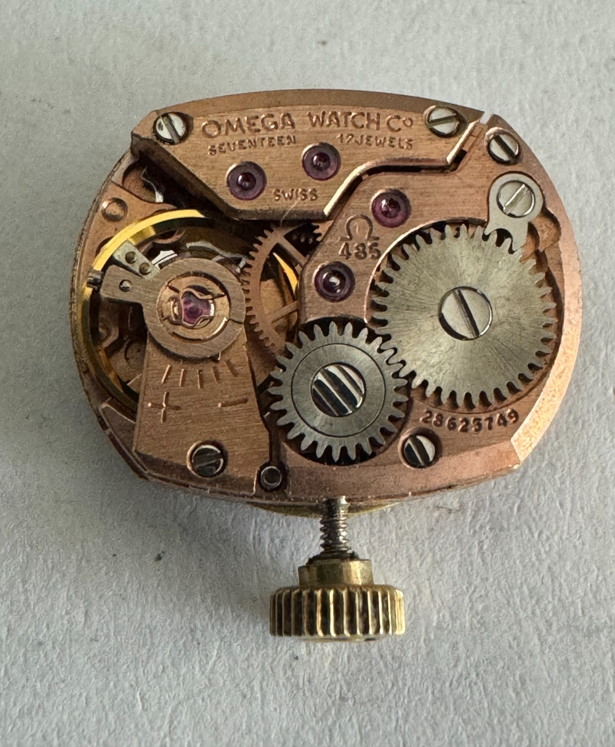 VINTAGE LADIES OMEGA WRISTWATCH MOVEMENT CAL.  485 KEEPING TIME 17 JEWEL!