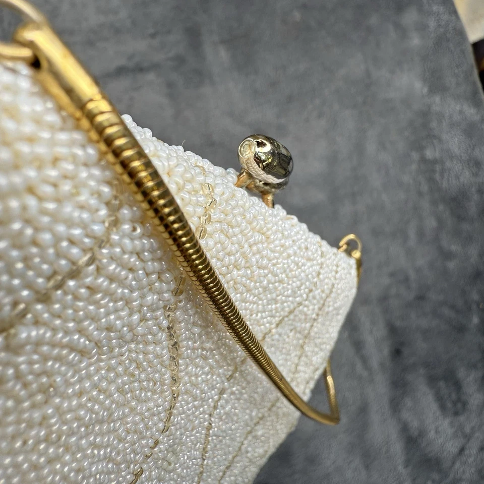 Vtg Sharonee Beaded Handbag White & Pastel Flowers Rhinestone Kiss Lock 1960s - Image 4 of 4