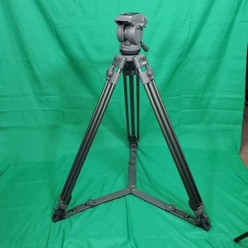 Libec T58 Aluminum Tripod with Libec H37 fluid head & Libec SP-1 Tripod Spreader - Picture 4 of 18