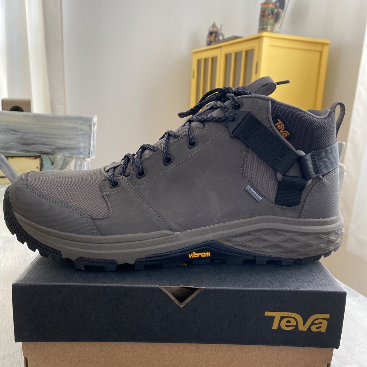Teva Grandview GTX Men's Hiking Boots, Navy/Charcoal, Size 13