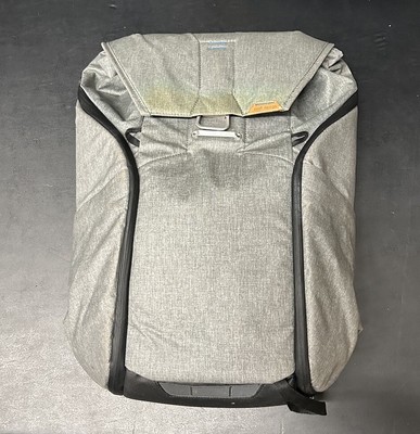 Peak Design EveryDay BackPack 30L Gray Pre Owned