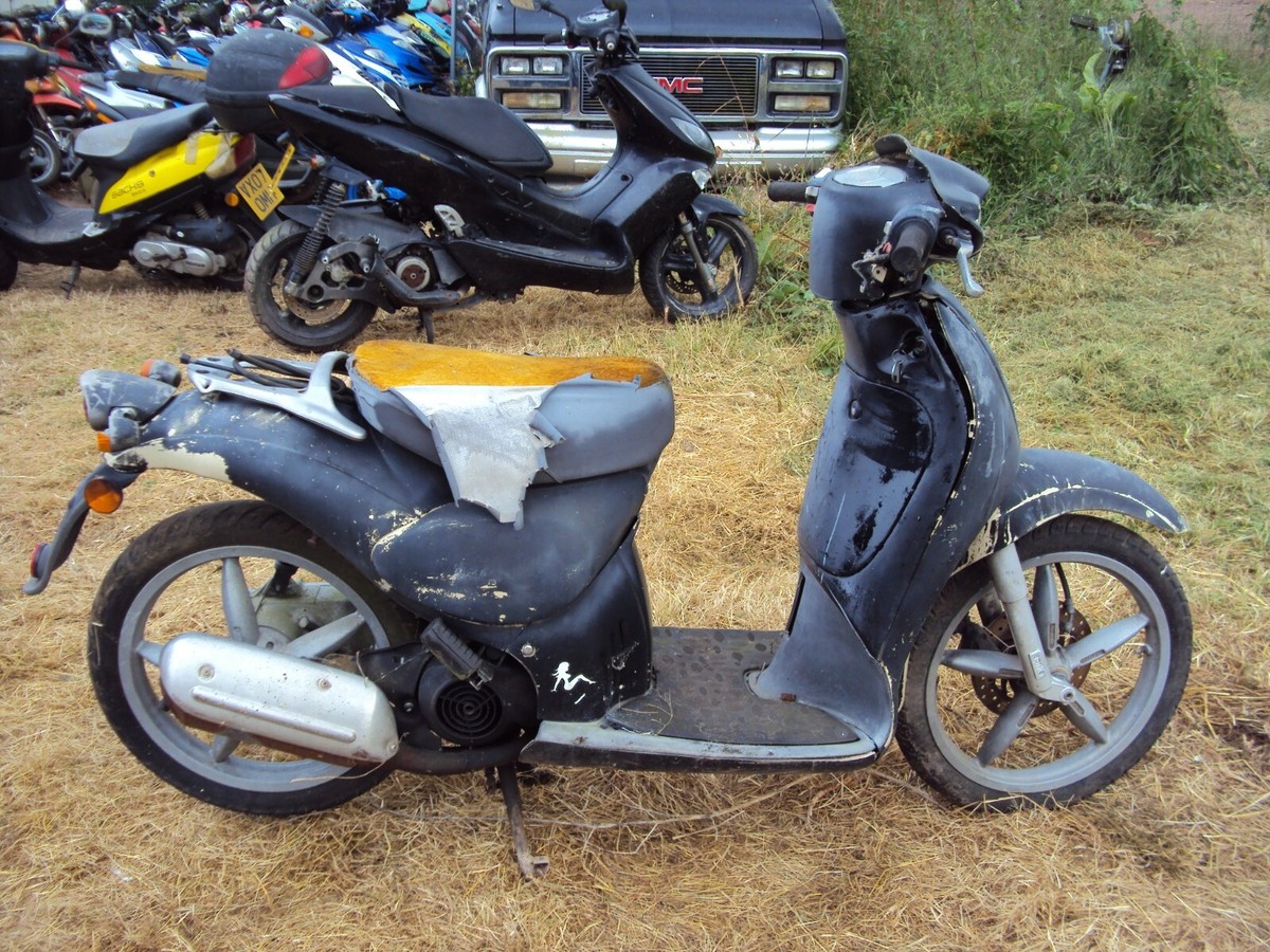 APRILIA SCARABEO 50 STROKE SCOOTER MOPED MOTORBIKE MOTORCYCLE