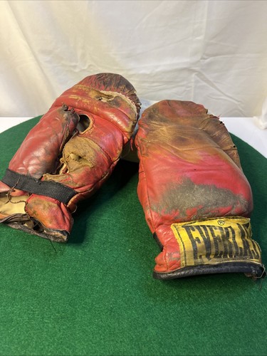 Vintage Everlast Speed Bag Boxing Gloves - Movie Prop, Display