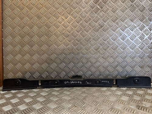 Volkswagen Golf V 2006 Stoßstange hinten Halterung 1K6807863 VAL302004