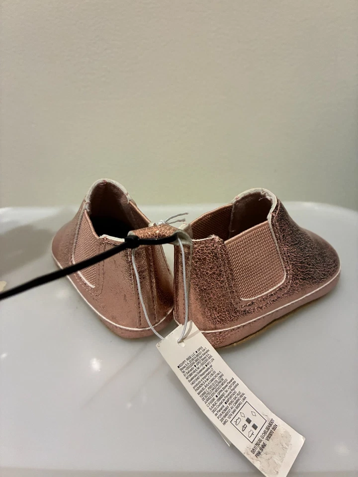 NUEVO CON ETIQUETAS Antiguo Azul Marino Bebé Niñas Rosa Brillante Botines Zapatos Sin Cordones - 3-6M Foto 3 de 4