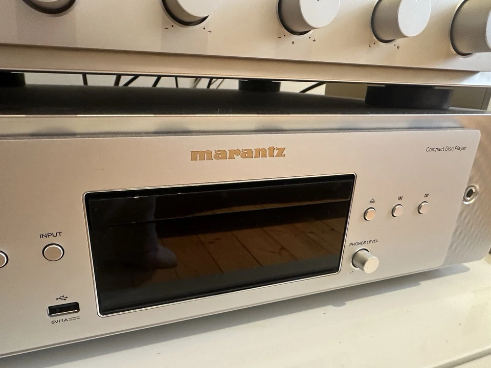 Marantz CD-60 silberner CD-Spieler in neuwertigen Zustand  - Bild 3 von 4