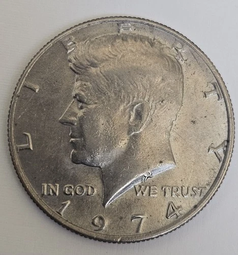 1974 P Kennedy Half Dollar Circulated (A-17)
