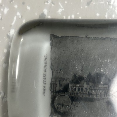 LIBBY GLASS Paperweight w Iowa State BUILDING, 1893 World's Columbian Exposition