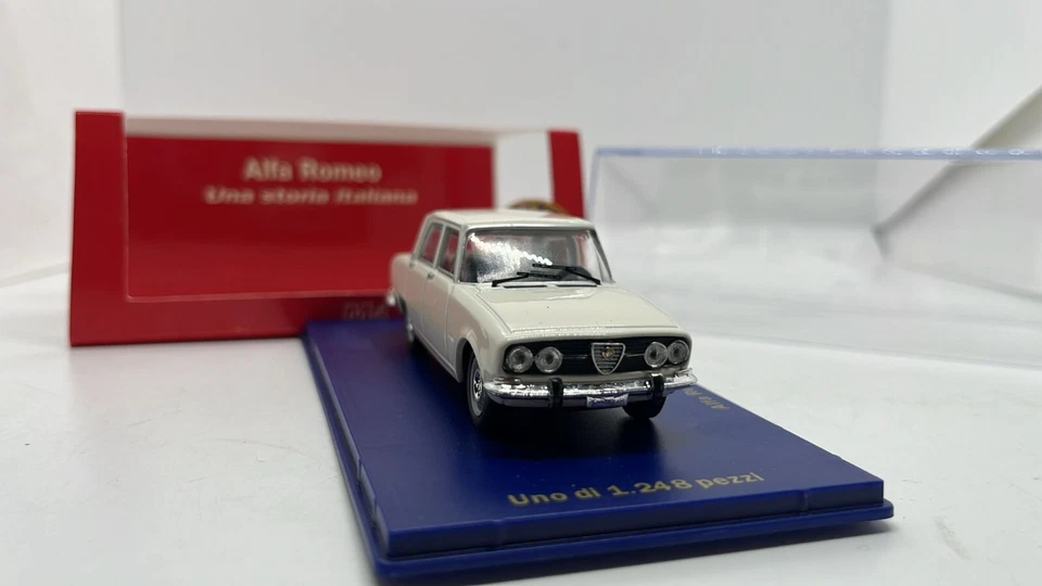 M4  ALFA ROMEO 2000 Berlina 1971  edizione limitata 1/1248 pz. SCALA 1:43 - Immagine 4 di 4