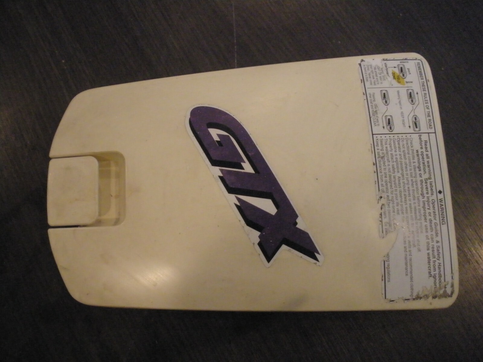 97 SEADOO GTX GLOVE BOX STORAGE COMPARTMENT LID 269500256 211100002 1