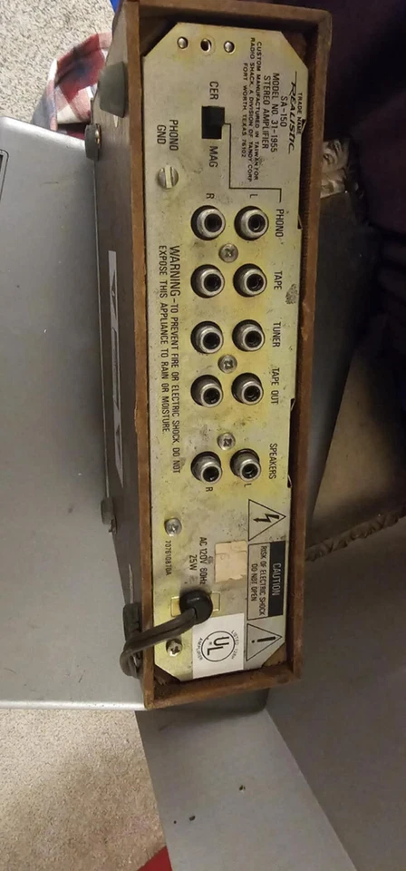 Amplificador estéreo integrado vintage realista SA-150 RadioShack modelo 31-1955 Foto 3 de 3
