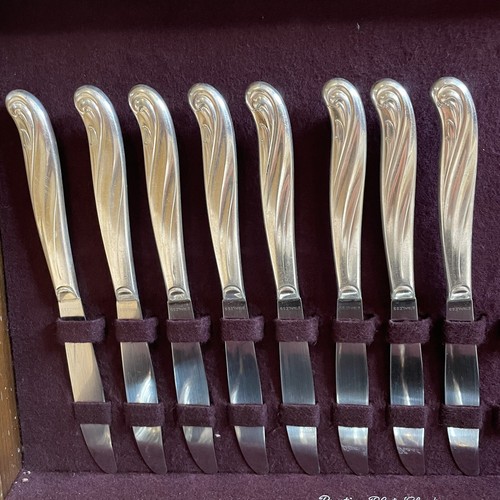 Wm Rogers Mfg. Set di posate in argento 45 pezzi con petto resistente - Foto 2 di 12