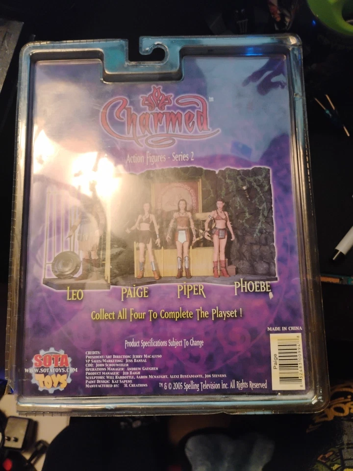 Figura de acción Paige 2005 Charmed Sota Toys Serie 2 NUEVA SIN USAR, EN CAJA Rara Difícil de encontrar Gran caja Foto 3 de 3