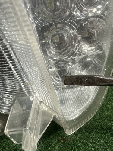 2012-2015 Toyota Prius Left Driver LH Side LED Fog Turn Signal Lamp OEM Crack - Picture 6 of 15