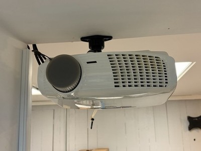 Optoma HD180 HD DLP Projector