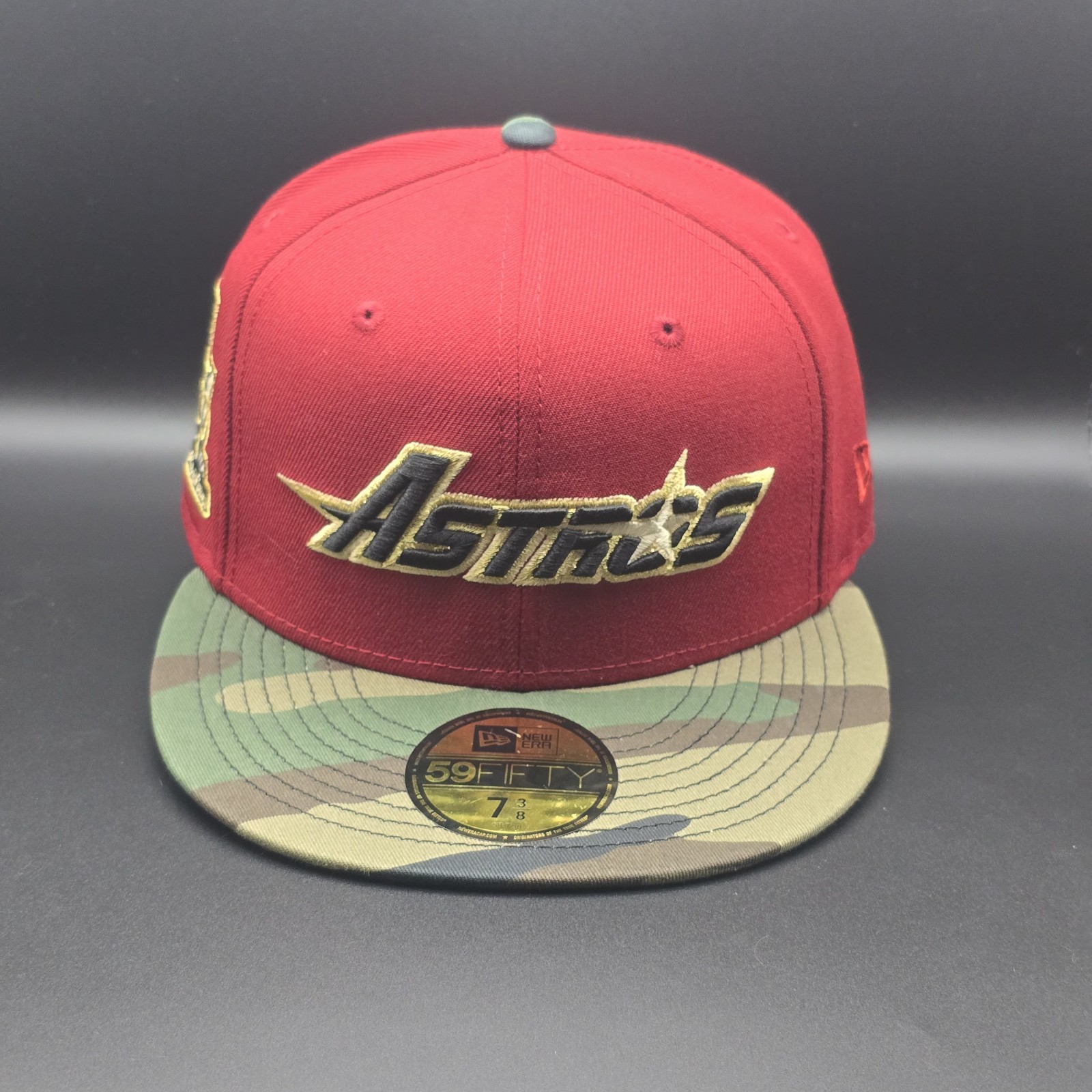Houston Astros 7 3/8S Red, Camo Brim, Metallic Gold Trim