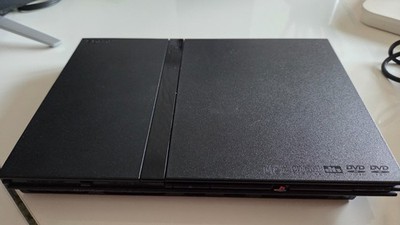 Sony PlayStation 2 Slimline Schwarz Spielekonsole PS 1 und PS 2 Spiele laufen