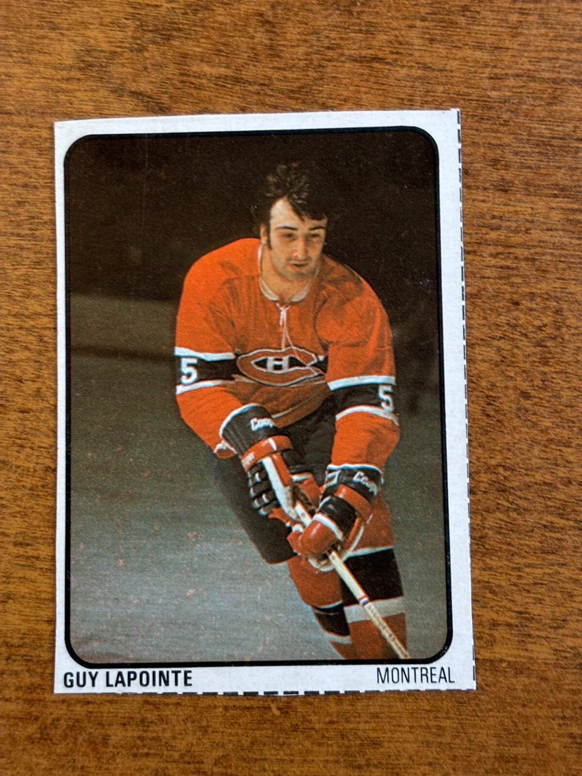 1974-75 LIPTON SOUP HOCKEY CARD - # 16  GUY LAPOINTE - MONTREAL CANADIENS