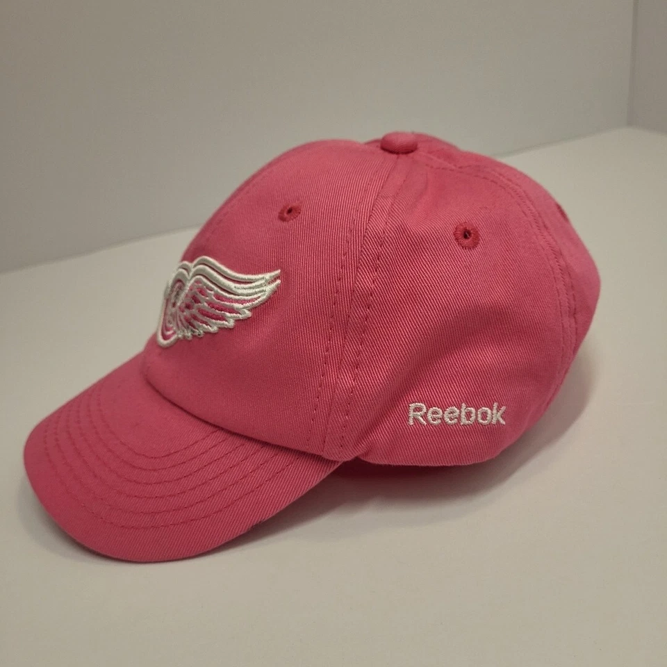 Chapéu infantil Detroit Red Wings Reebok rosa 2-4T Reebok face off headwear NHL - Imagem 3 de 4