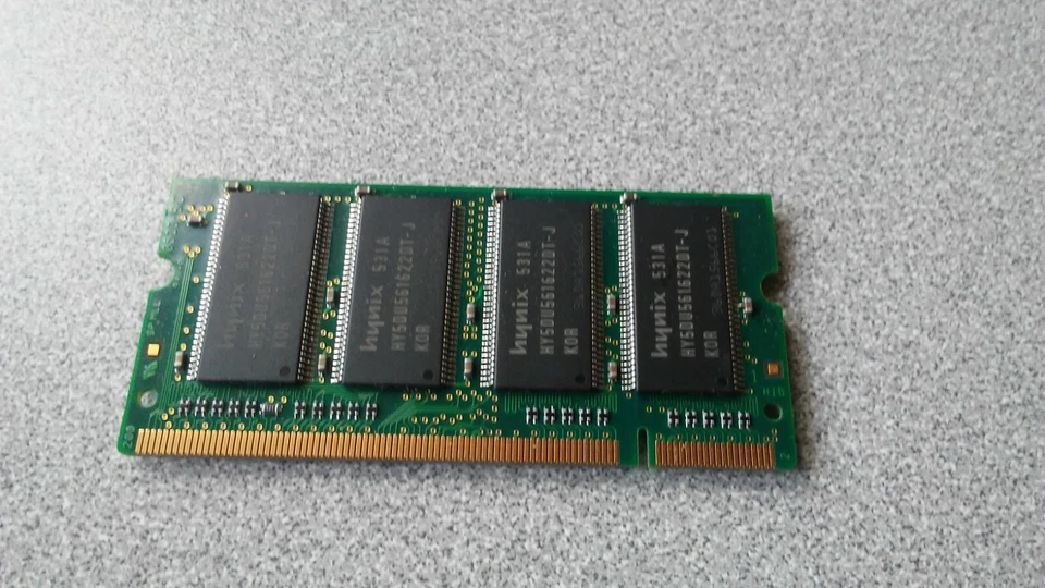 Hynix 256MB DDR PC2700 333MHz HYMD232M646D6 SODIMM Laptop Notebook RAM Memory - Image 4 of 4