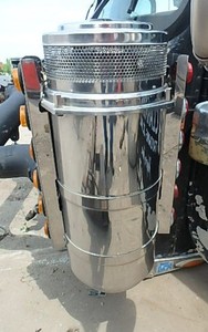 INTERNATIONAL 9900IX 0: Air Cleaner