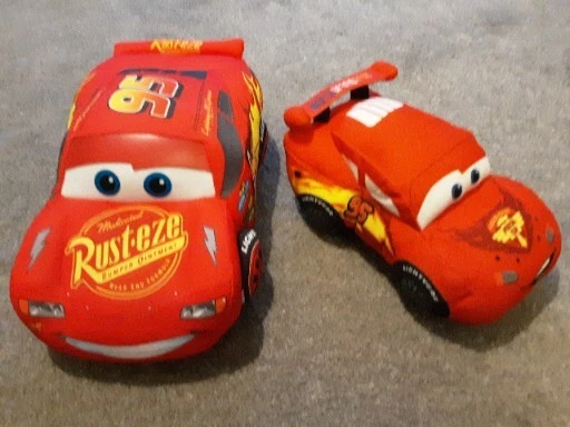 Lightning mcqueen go glow cheap pal