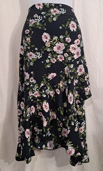 Slide Show Skirt Women 8 sarang with ruffles side zip black with pink floral