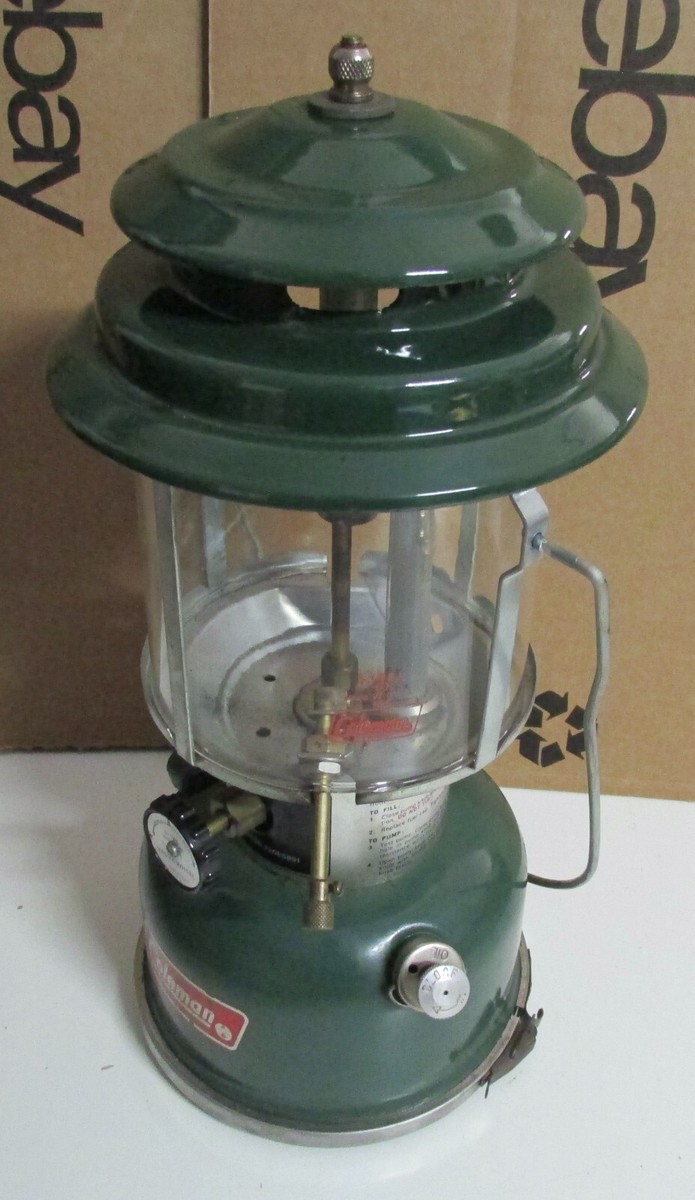 Vintage 1974 Green COLEMAN Camping Lantern Light Metal Case