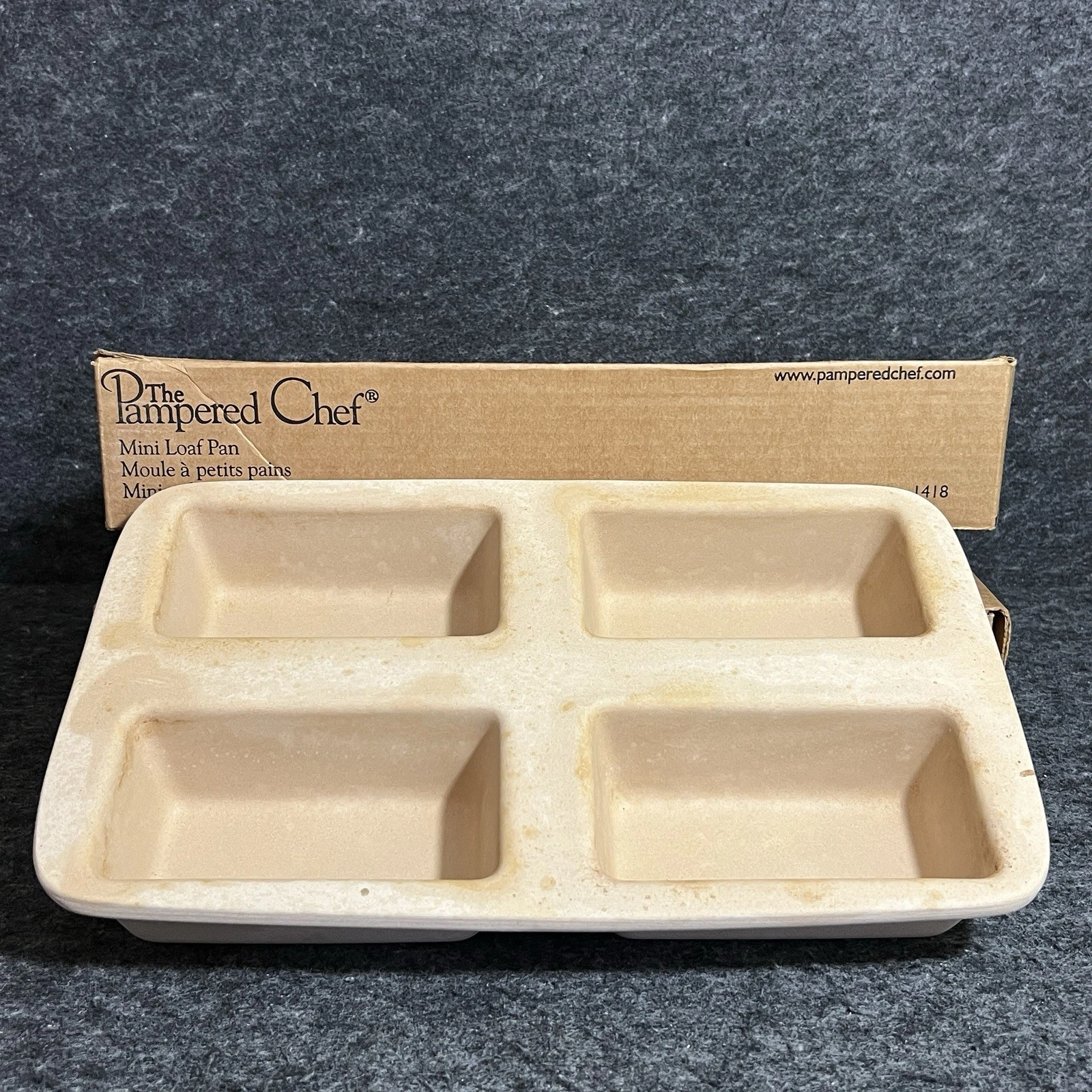 Vtg Pampered Chef Mini 4 Loaf Stoneware Bread Pan Family Heritage Classic 2001