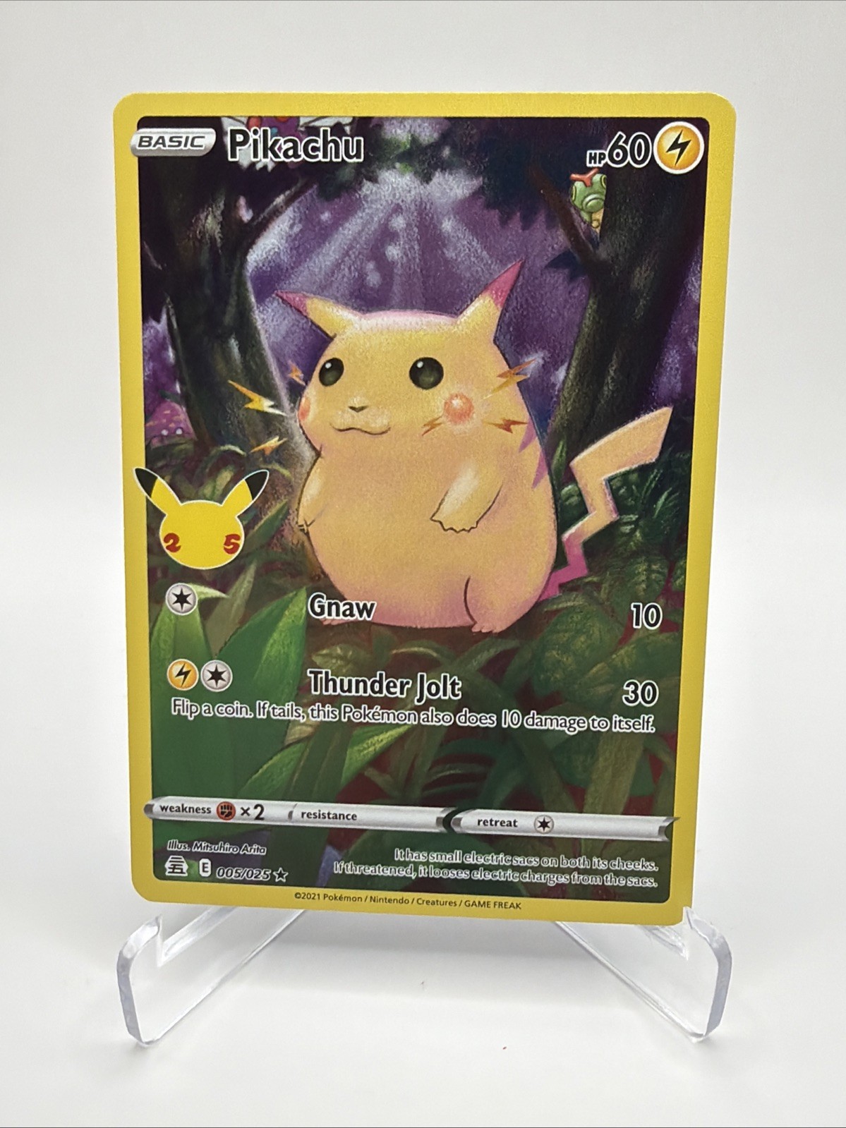🔥Pikachu 005/025 Celebrations Holo Rare English 2021 Basic Pokemon🔥