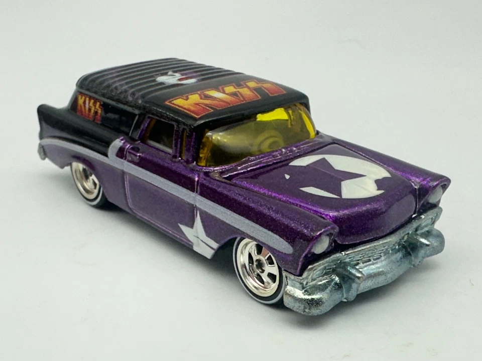 Hot Wheels 1956 Chevy Nomad, KISS, фиолетовый и черный, Real Riders, 1:64, отличное состояние - Изображение 3 из 4